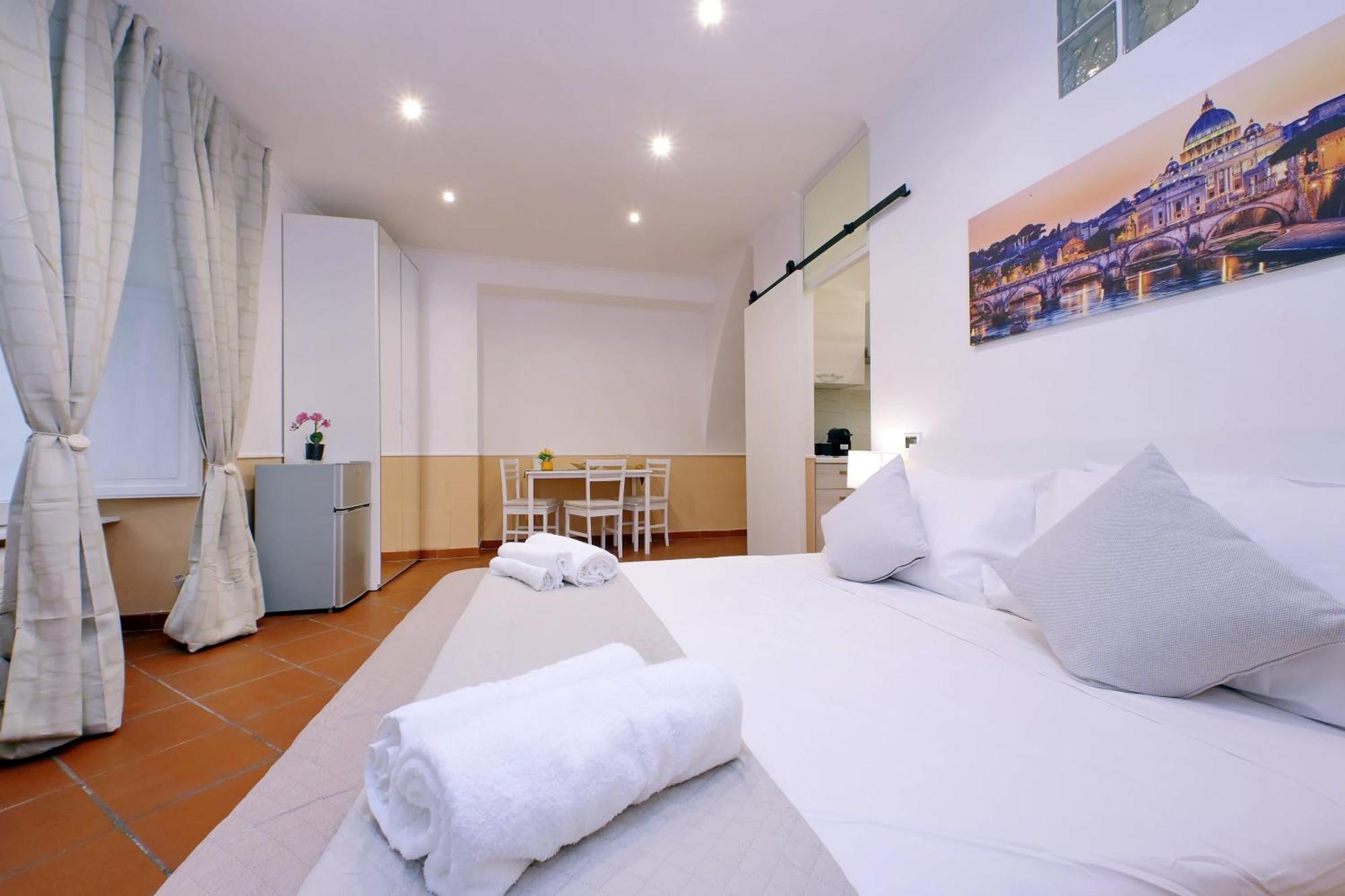 Trevi Feddy's Appartement *
